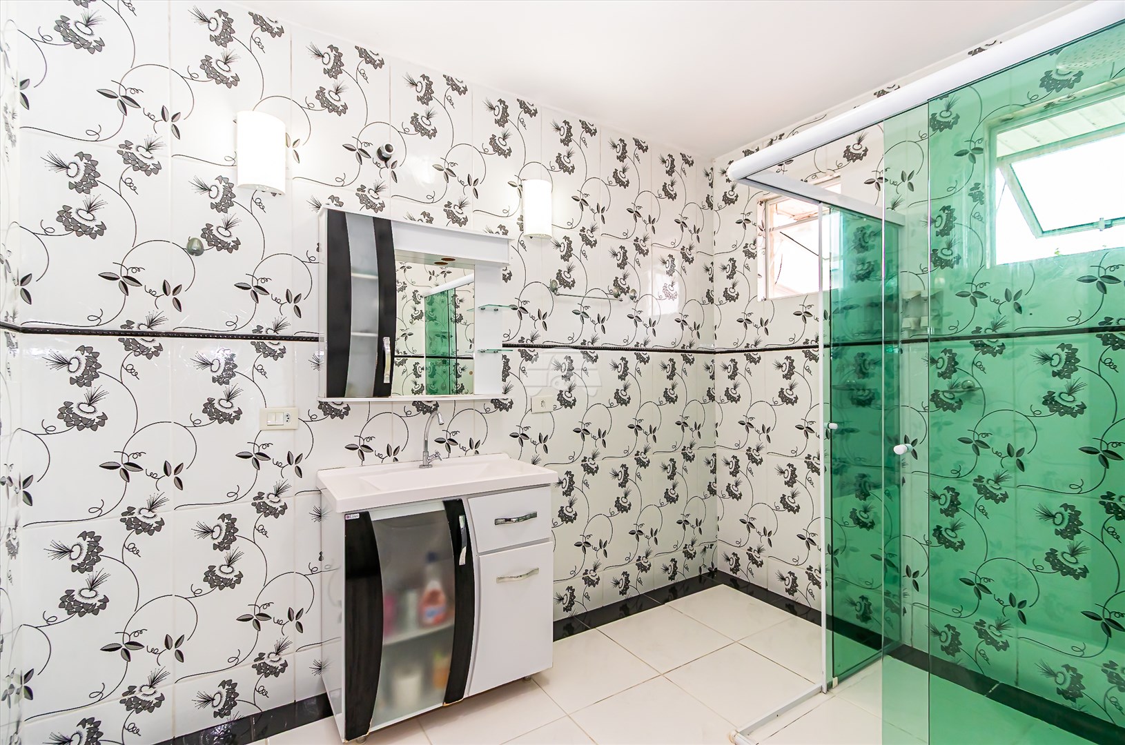 Casa à venda em Cajuru, Curitiba — Imobiliária Cilar