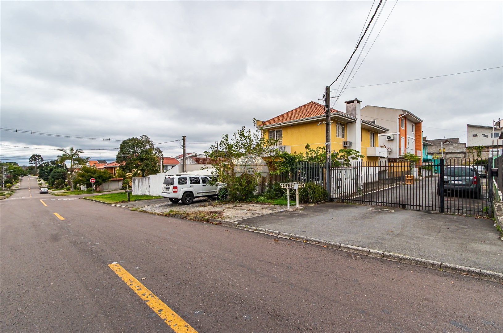 Casa à venda em Cajuru, Curitiba — Imobiliária Cilar