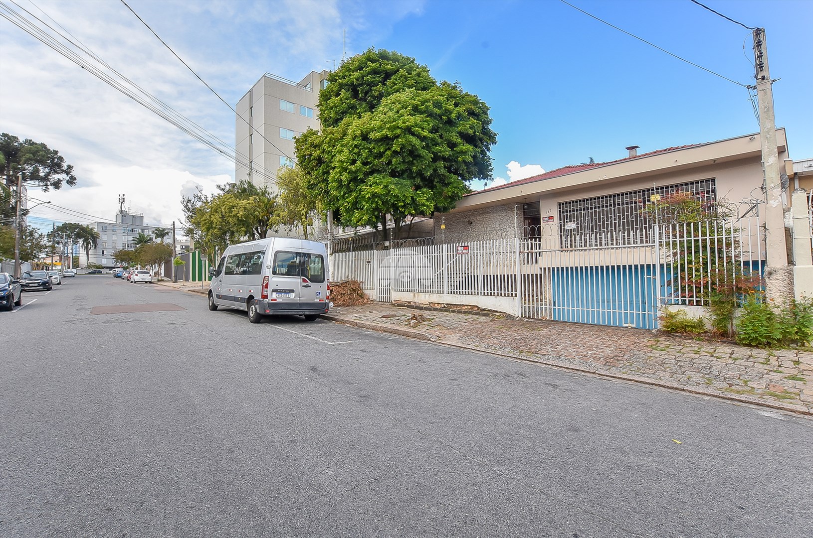 Casa à venda em Jardim Botânico, Curitiba — Imobiliária Cilar