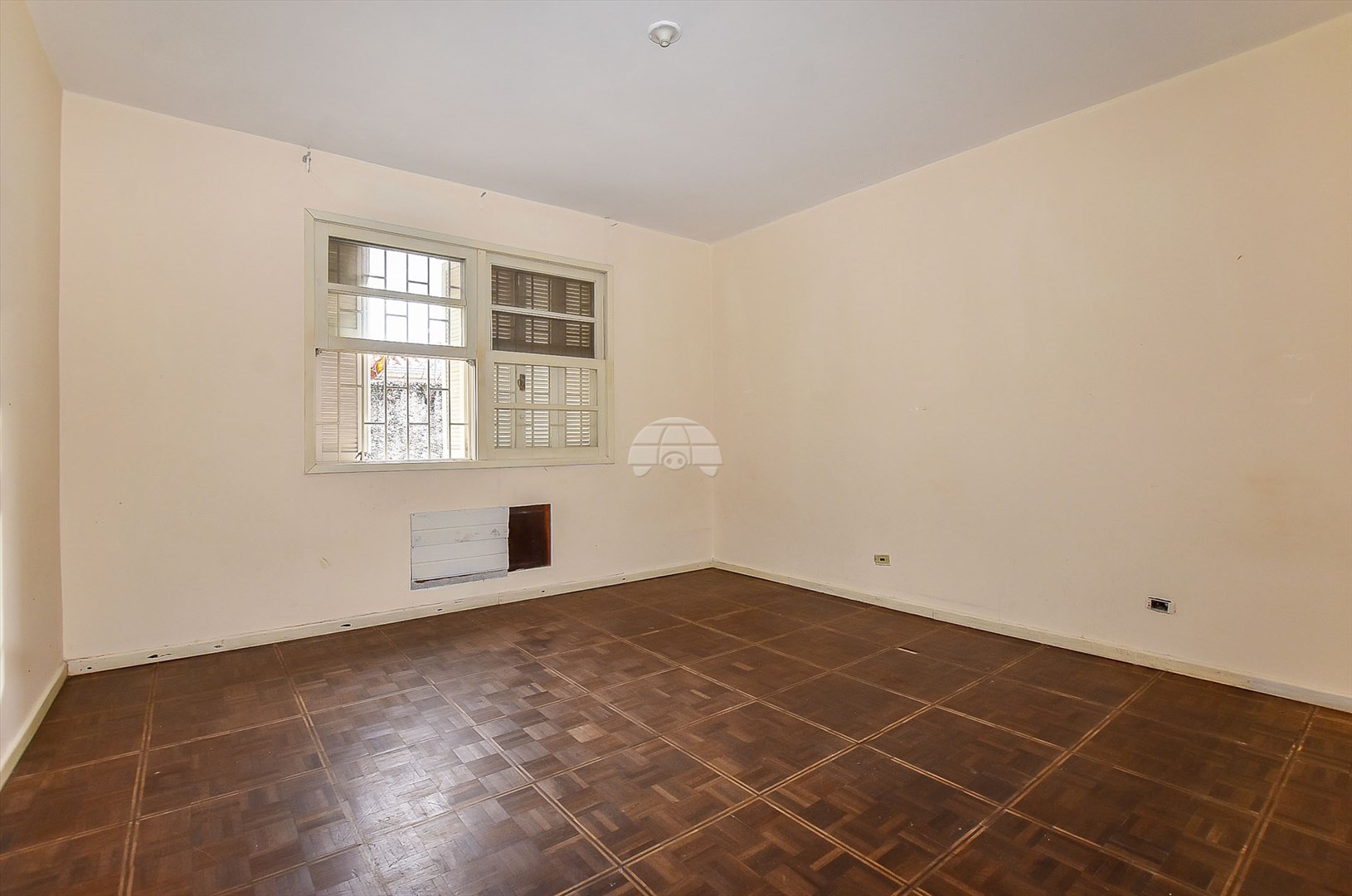 Casa à venda em Jardim Botânico, Curitiba — Imobiliária Cilar