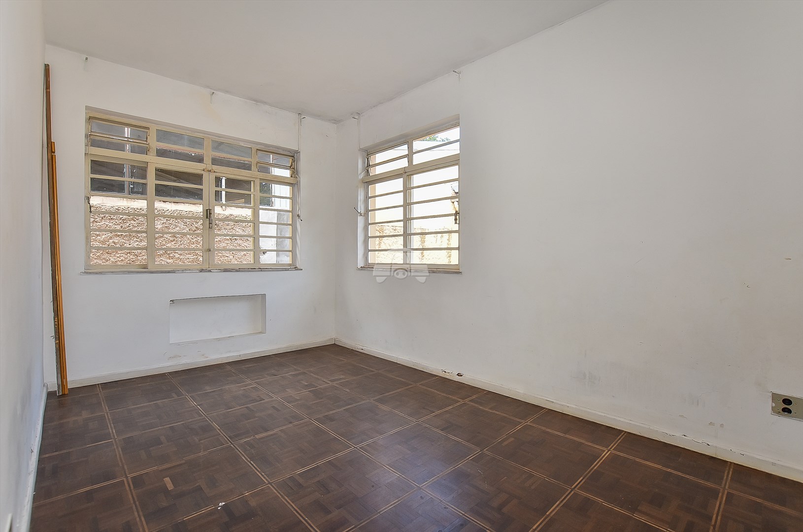 Casa à venda em Jardim Botânico, Curitiba — Imobiliária Cilar