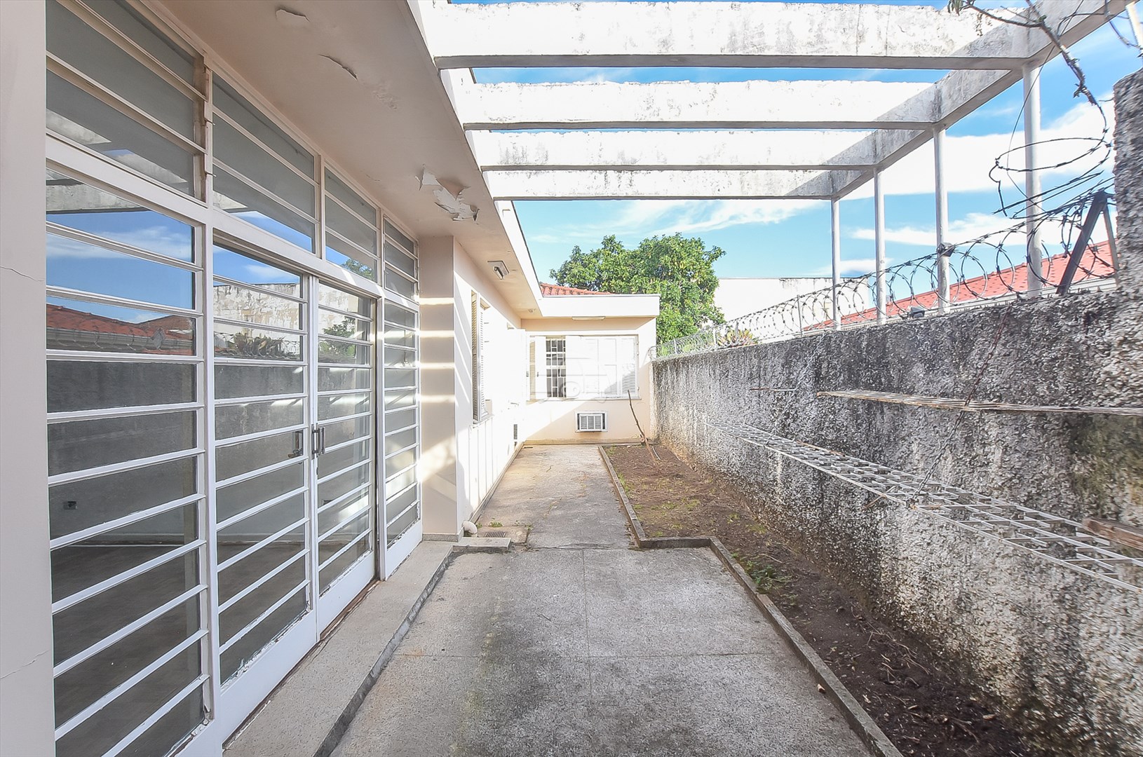 Casa à venda em Jardim Botânico, Curitiba — Imobiliária Cilar