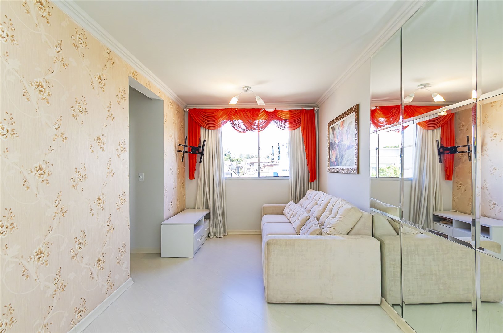 Apartamento à venda em Campo Comprido, Curitiba — Portal Chave Fácil