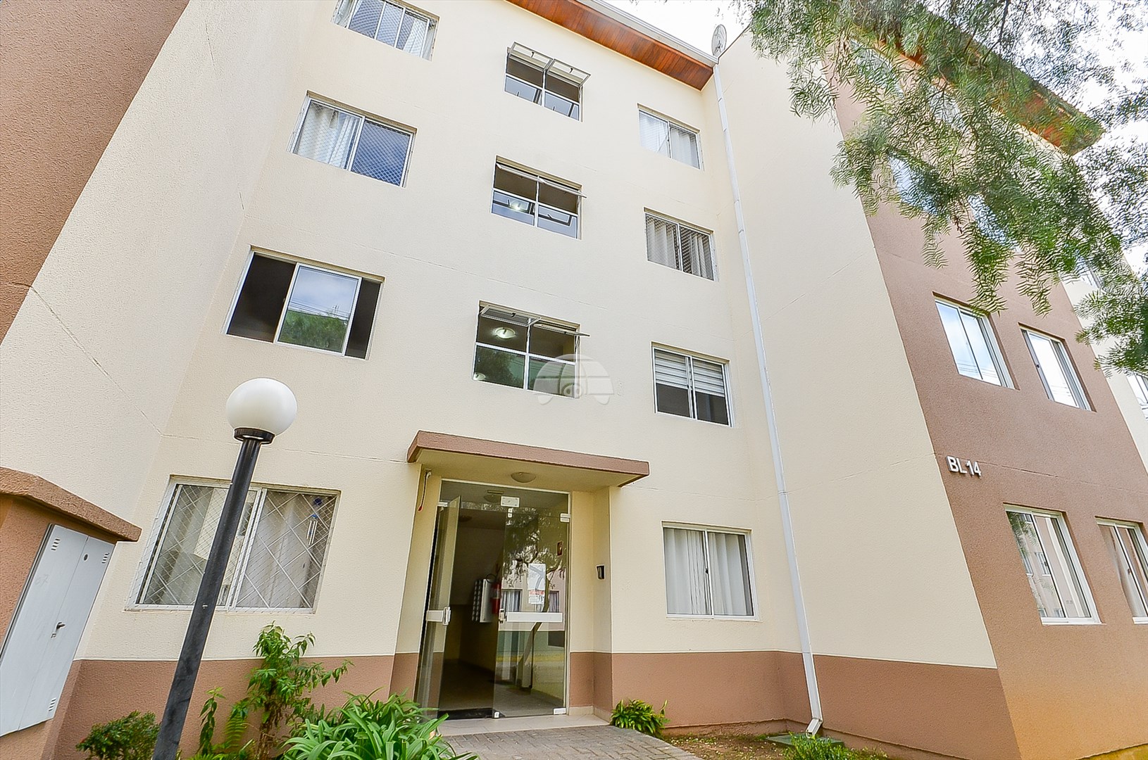 Apartamento à venda em Santa Cândida, Curitiba — GOMES CONSULTOR IMOBILIARIO LTDA.