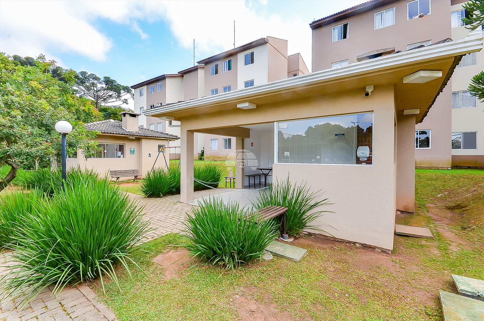 Apartamento à venda em Santa Cândida, Curitiba — GOMES CONSULTOR IMOBILIARIO LTDA.