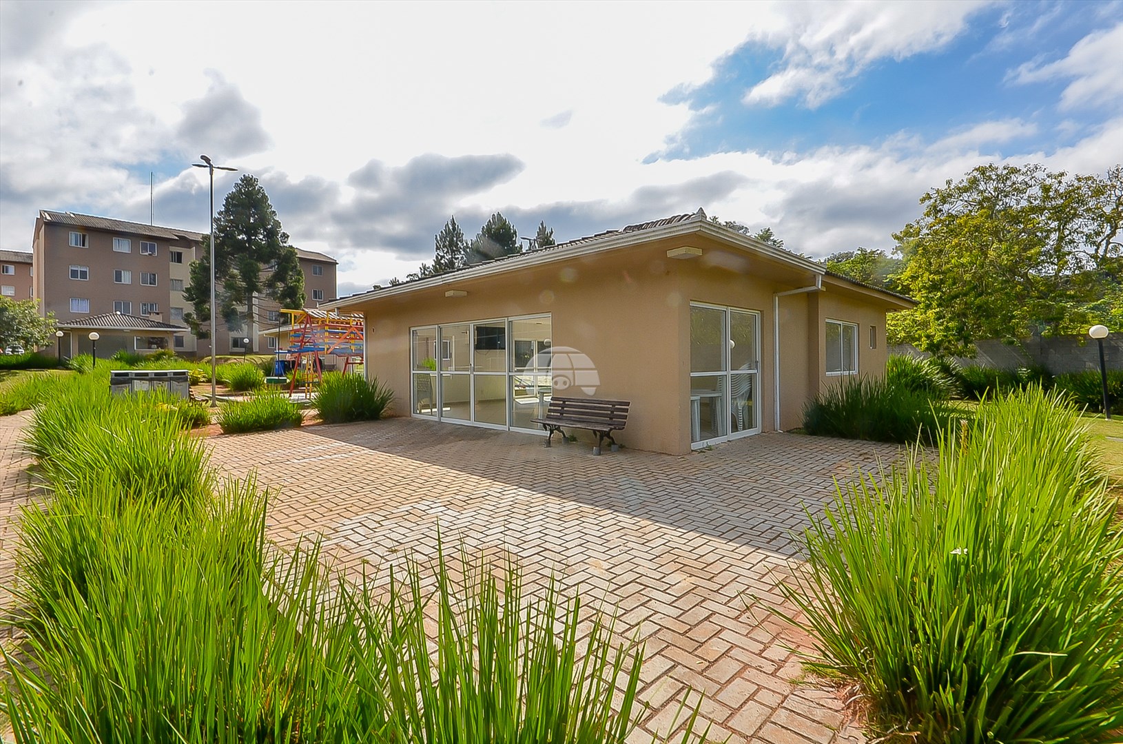Apartamento à venda em Santa Cândida, Curitiba — GOMES CONSULTOR IMOBILIARIO LTDA.