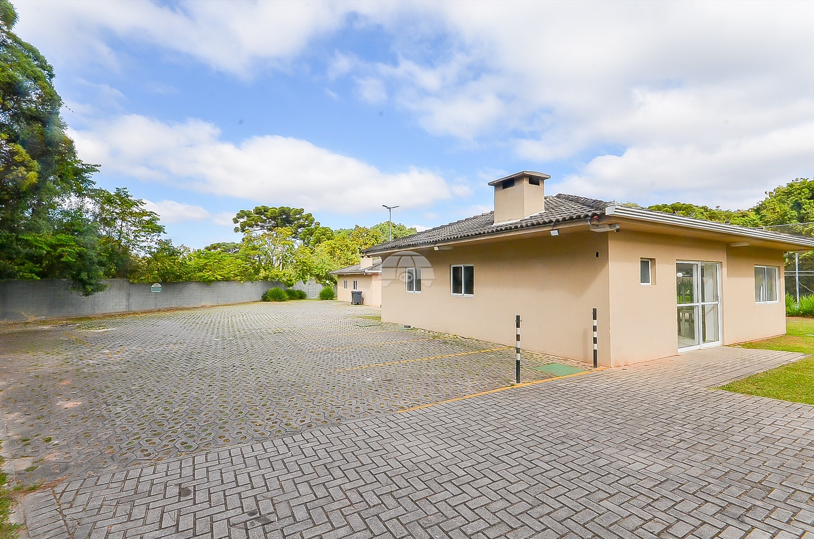 Apartamento à venda em Santa Cândida, Curitiba — GOMES CONSULTOR IMOBILIARIO LTDA.