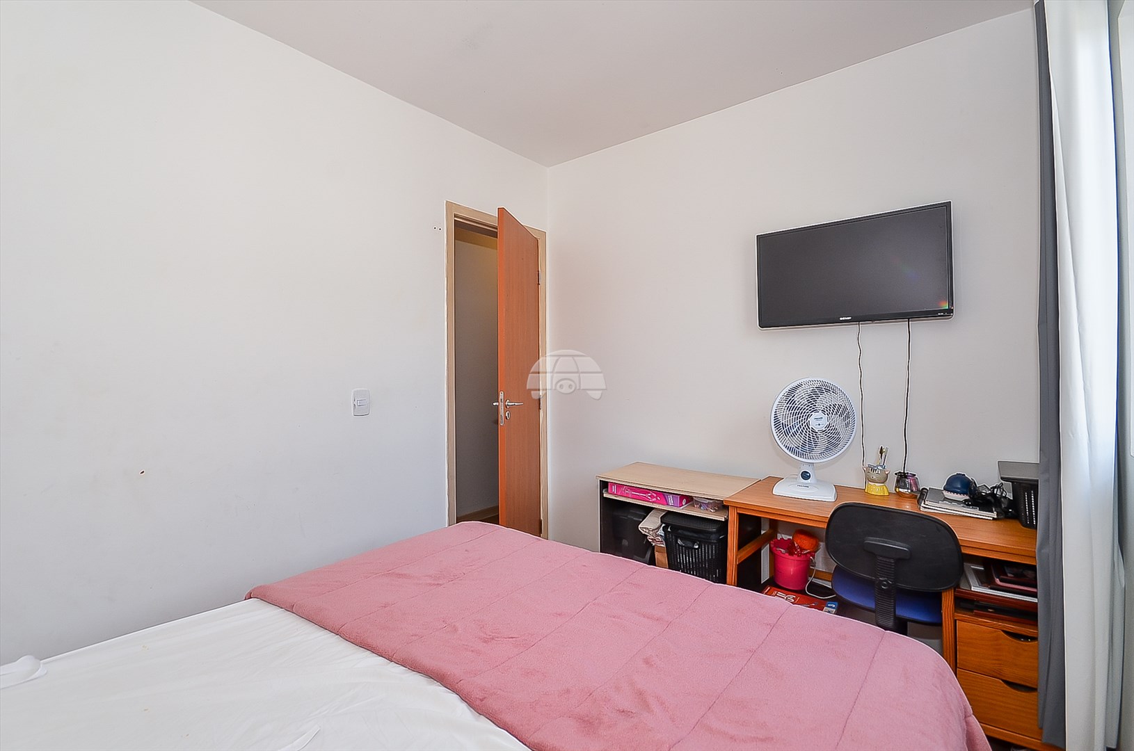 Apartamento à venda em Santa Cândida, Curitiba — GOMES CONSULTOR IMOBILIARIO LTDA.