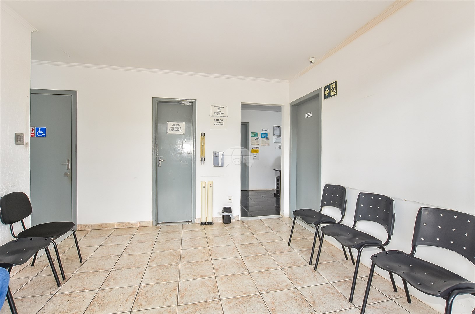 Casa Comercial/Residencial para Venda no Bairro Rebouças ref. 227061 (8 / 10)