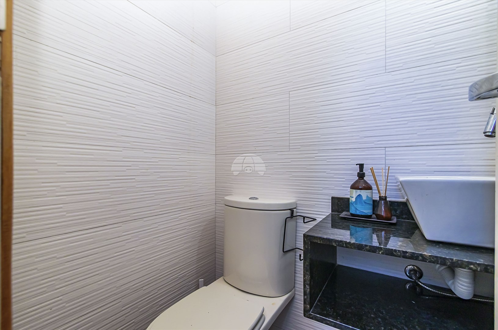 Casa à venda em Sítio Cercado, Curitiba — GOMES CONSULTOR IMOBILIARIO LTDA.