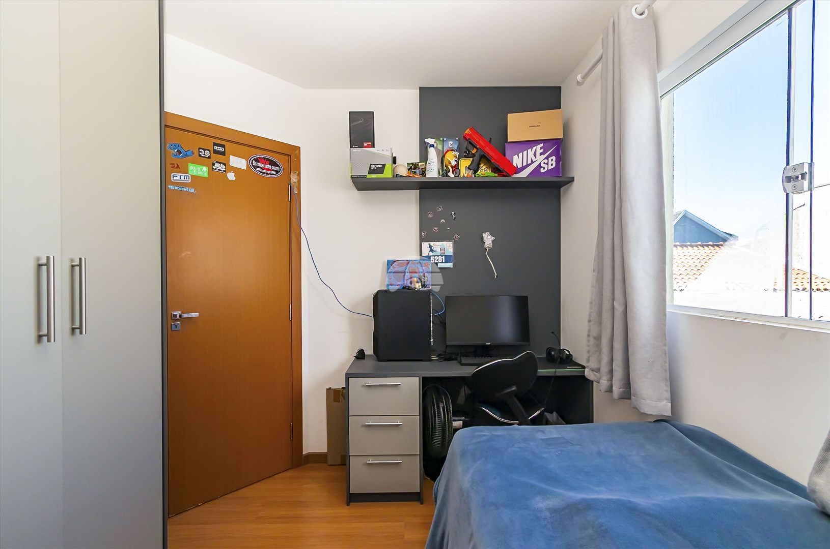 Casa à venda em Sítio Cercado, Curitiba — GOMES CONSULTOR IMOBILIARIO LTDA.