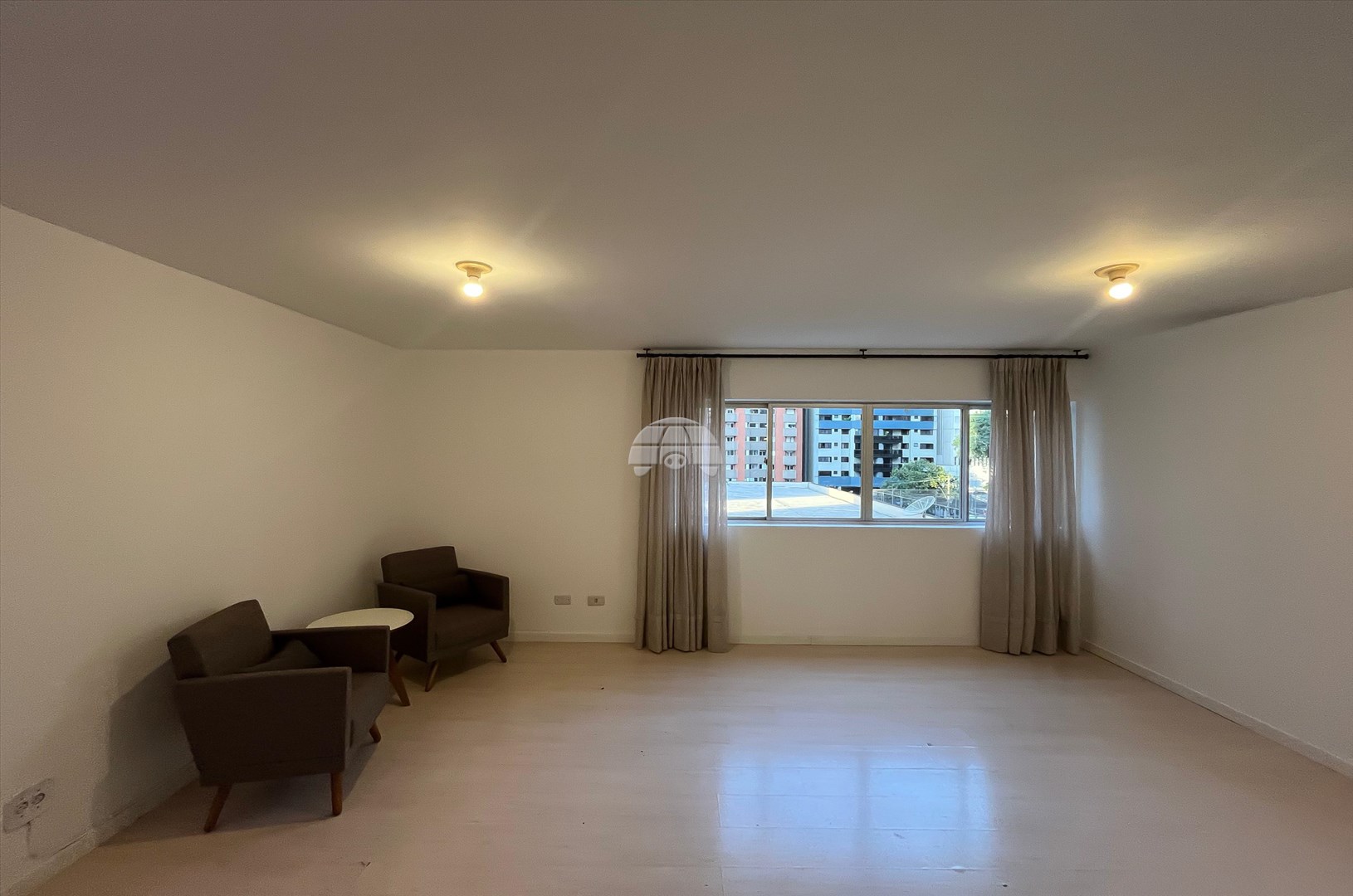 Apartamento para alugar em Bigorrilho, Curitiba — Portal Chave Fácil