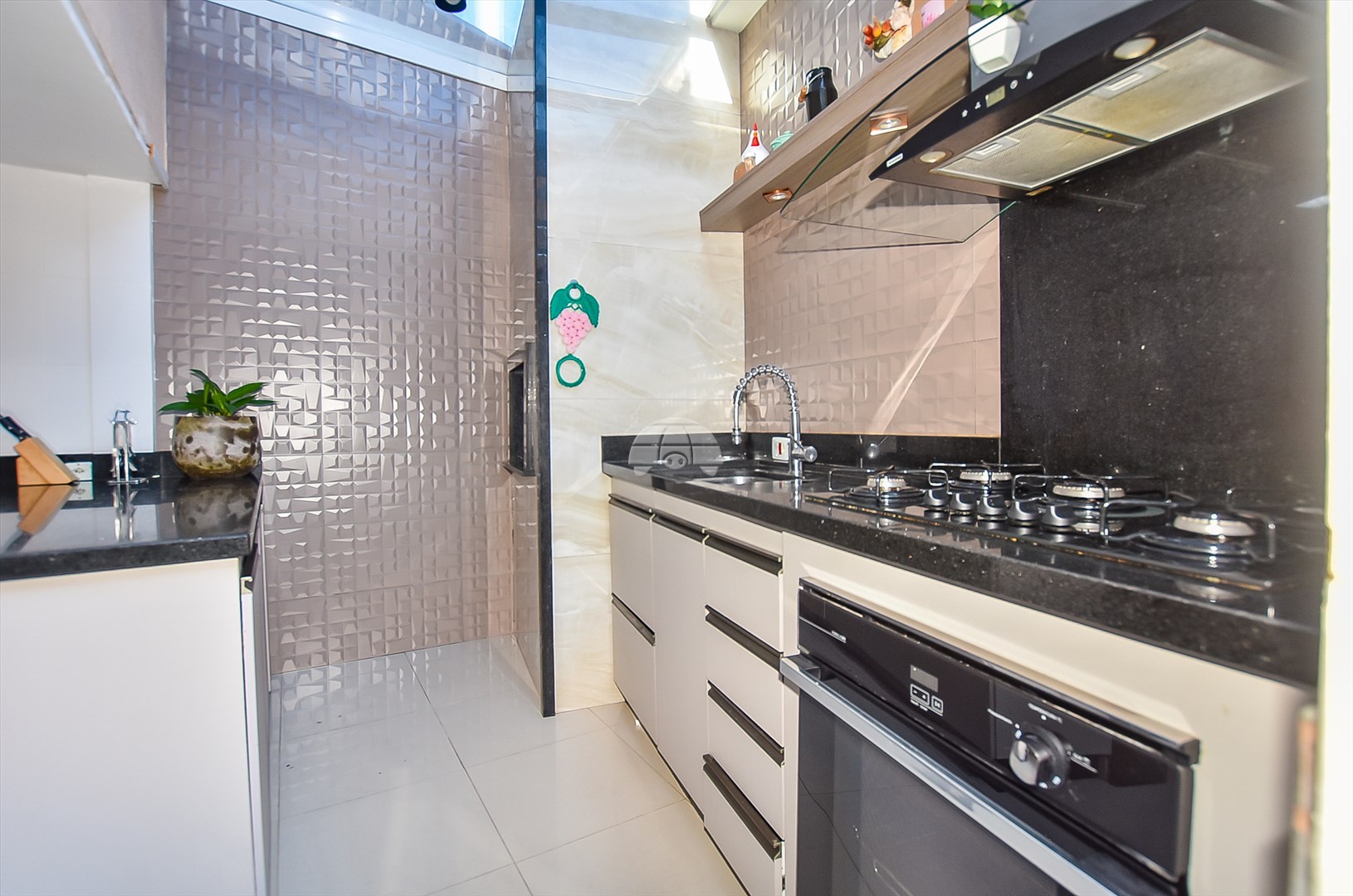 Casa à venda em Guabirotuba, Curitiba — Imóveis em Curitiba - Jamaica Imóveis