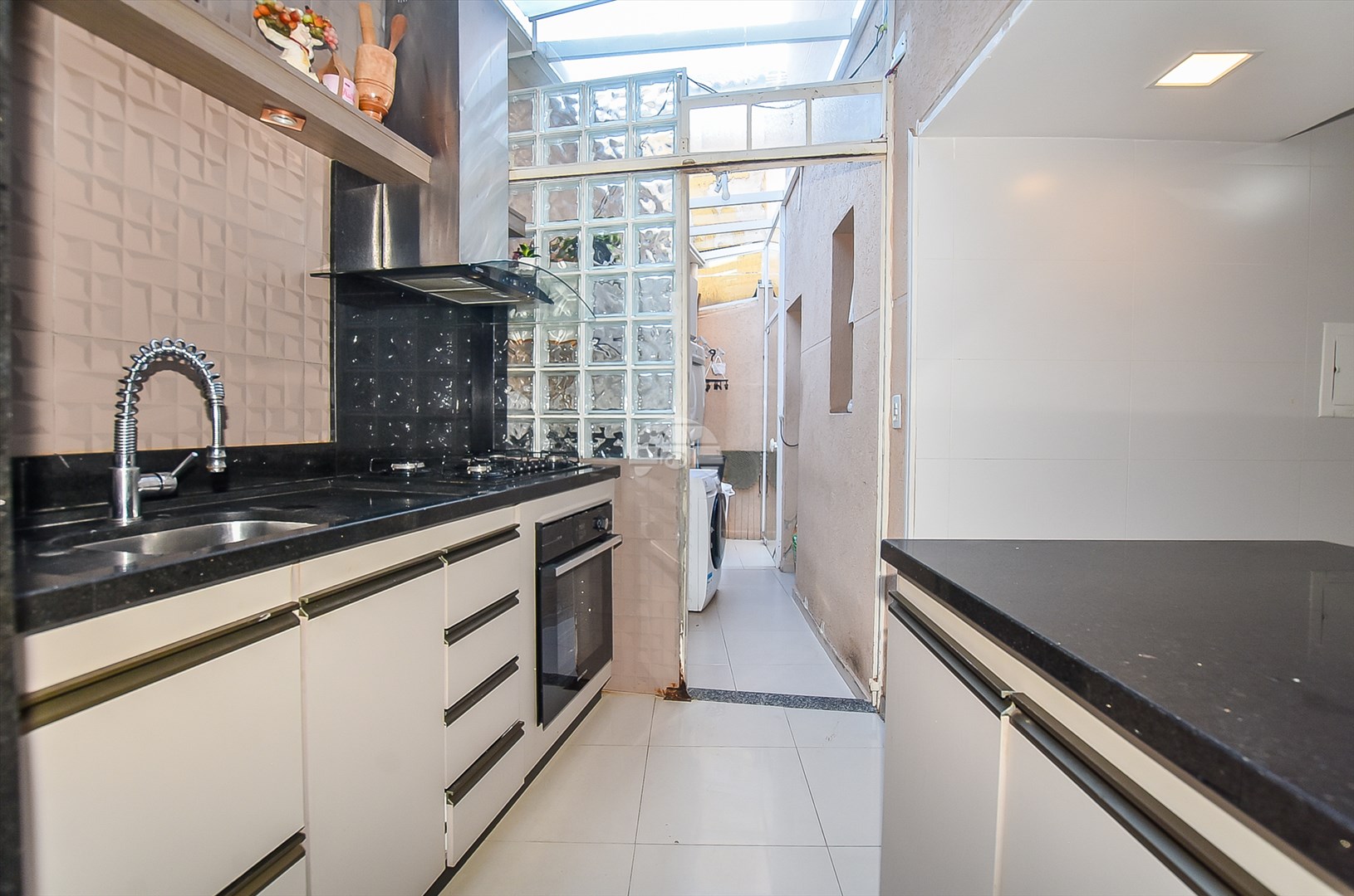 Casa à venda em Guabirotuba, Curitiba — Imóveis em Curitiba - Jamaica Imóveis