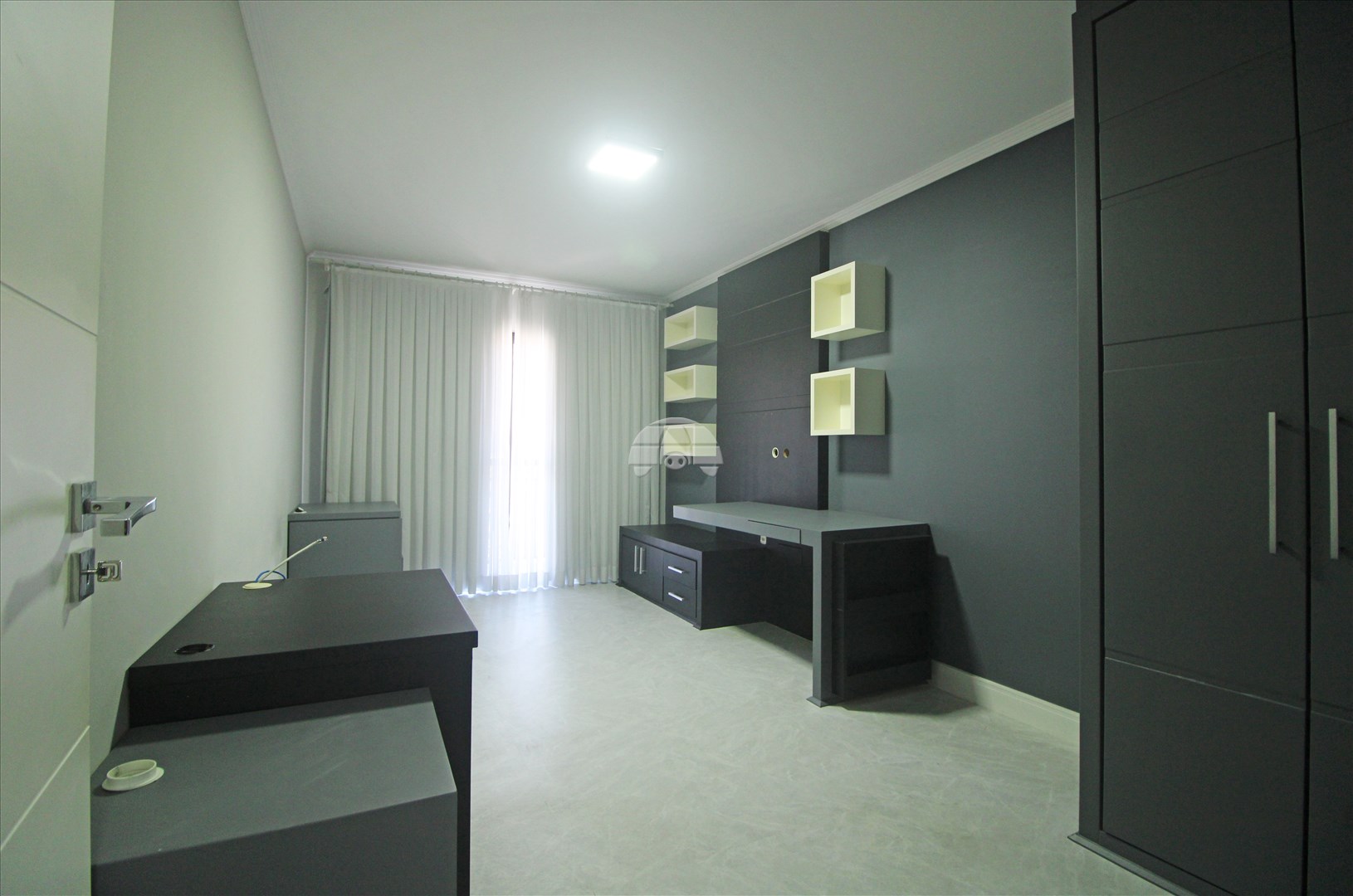 Casa à venda em Água Verde, Curitiba — Kondor Imóveis: Imobiliária em Curitiba | Uma imobiliária pra você