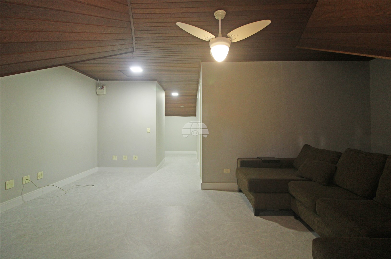 Casa à venda em Água Verde, Curitiba — Kondor Imóveis: Imobiliária em Curitiba | Uma imobiliária pra você