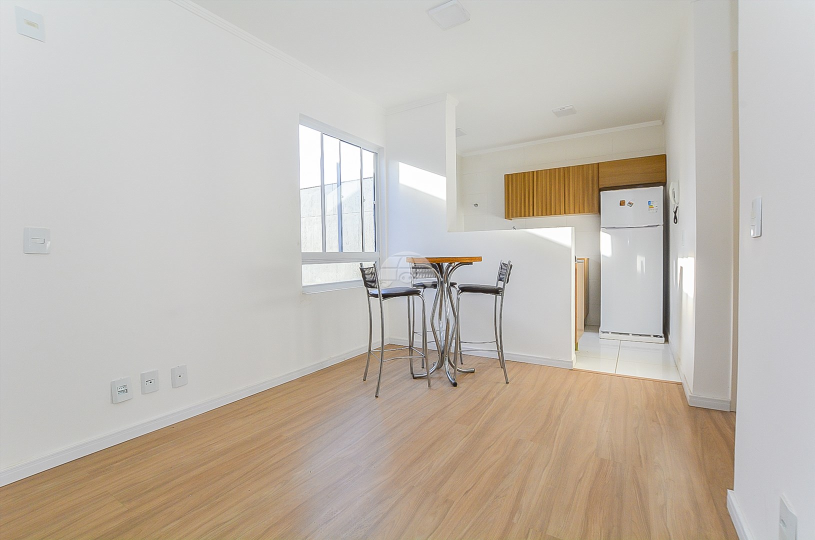Apartamento à venda em Itaqui, Campo Largo — Portal Chave Fácil
