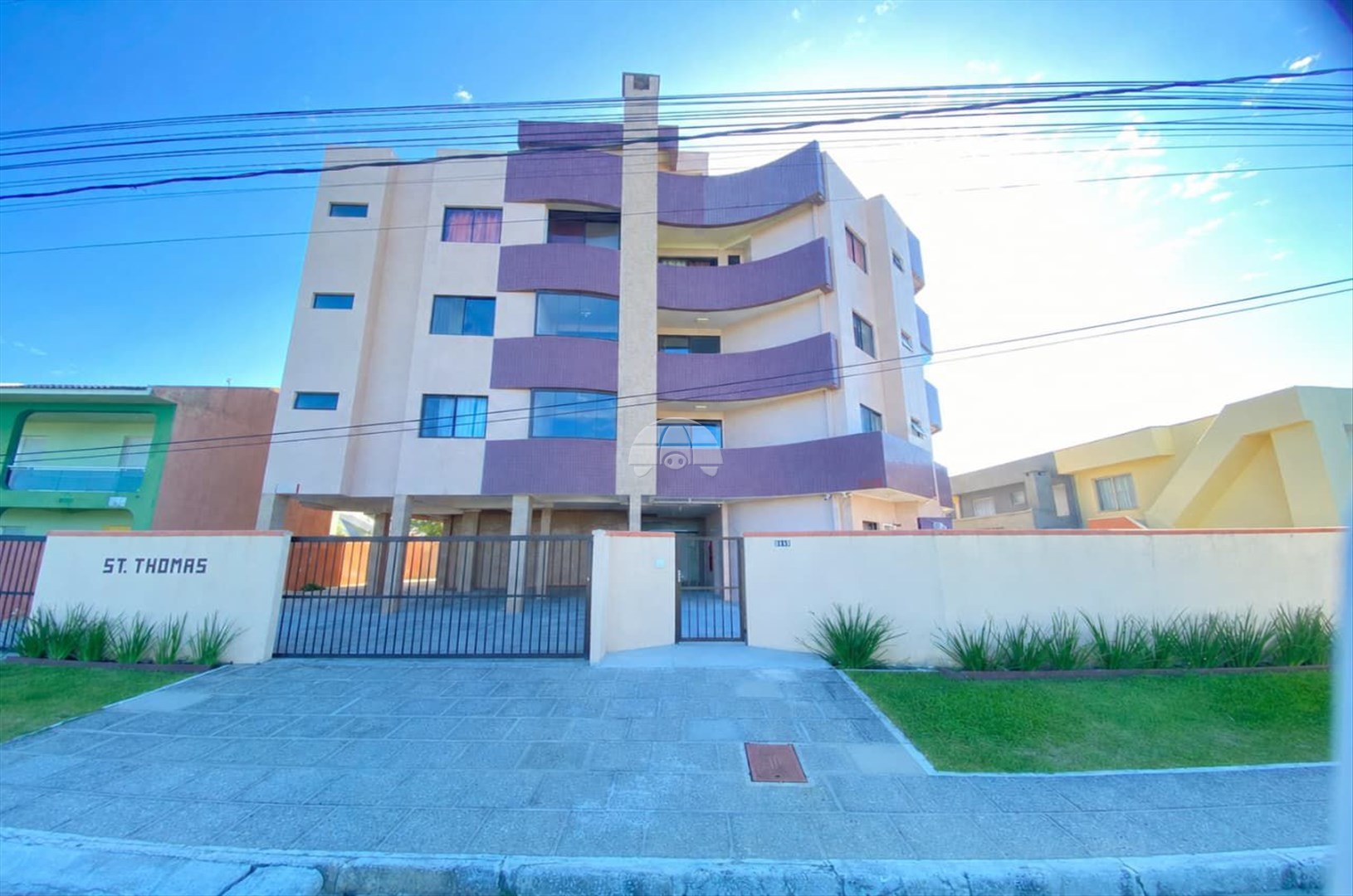 Apartamento à venda em Ipacarai, Matinhos — Portal Chave Fácil