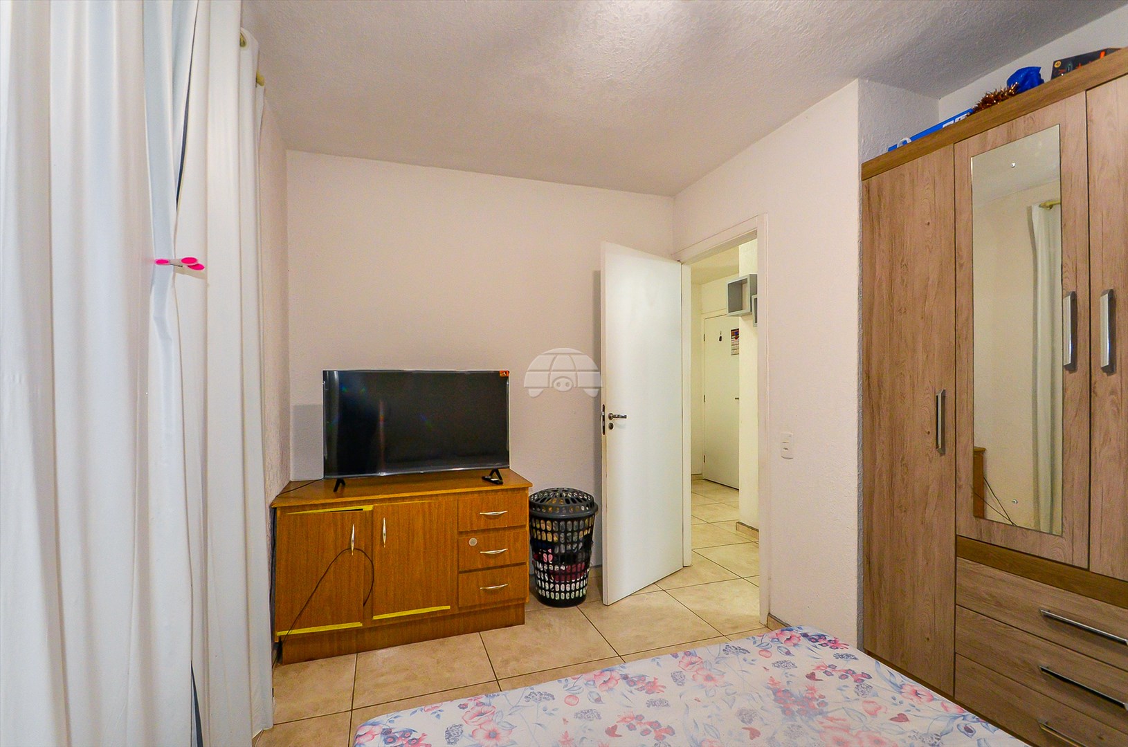 Apartamento à venda em Santa Cândida, Curitiba — GOMES CONSULTOR IMOBILIARIO LTDA.
