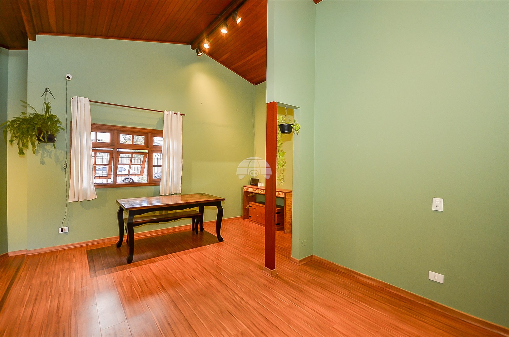 Casa Residencial para Venda no Bairro Tarumã ref. 227261 (8 / 10)