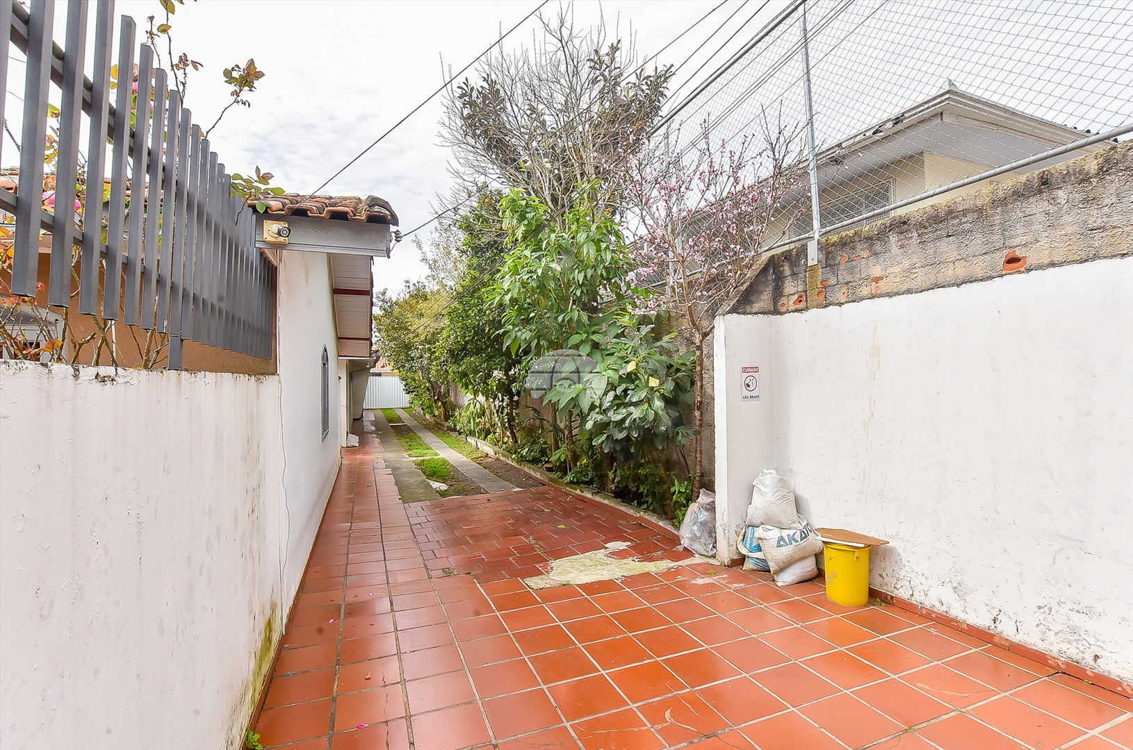 Terreno/Área à venda em Novo Mundo, Curitiba — Portal Chave Fácil