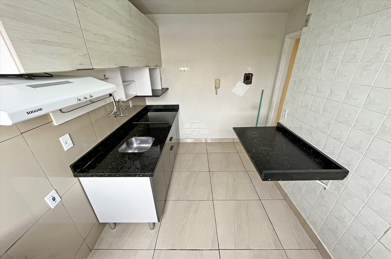 Apartamento para alugar em Sítio Cercado, Curitiba — MAFI ADMINISTRADORA DE IMOVEIS LTDA