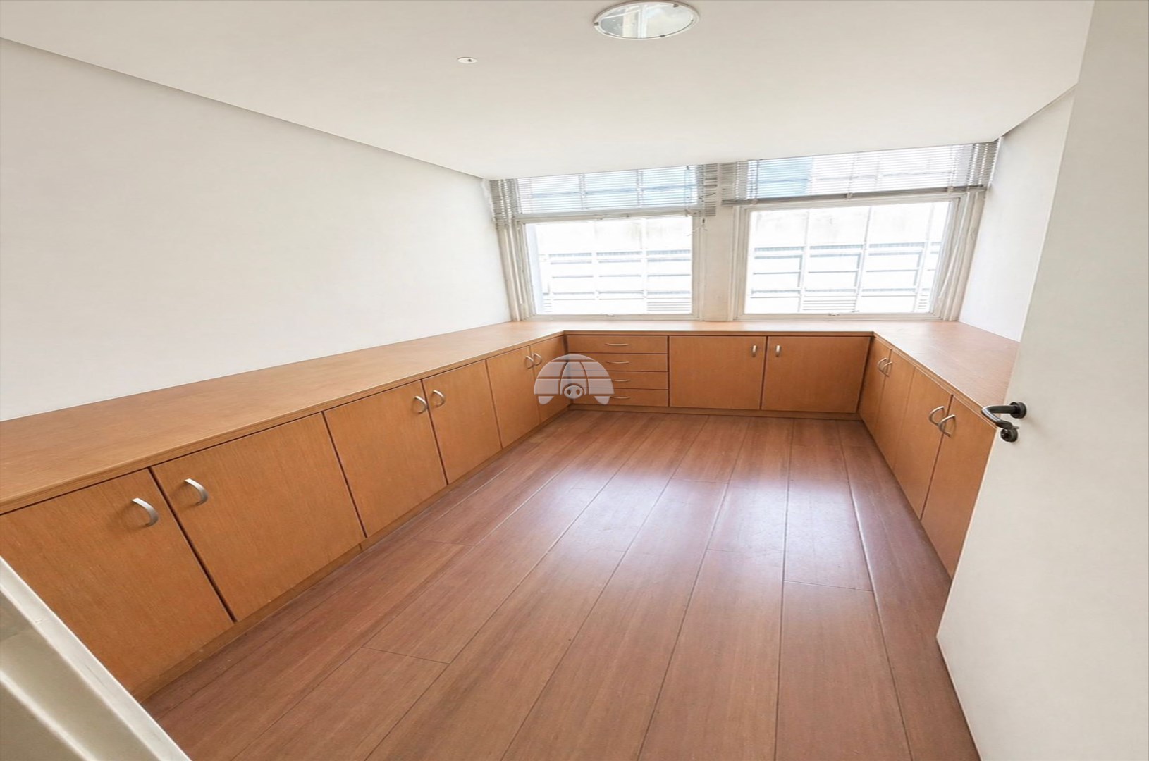 Sala/Conjunto Comercial à venda em Centro, Florianópolis — Portal Chave Fácil