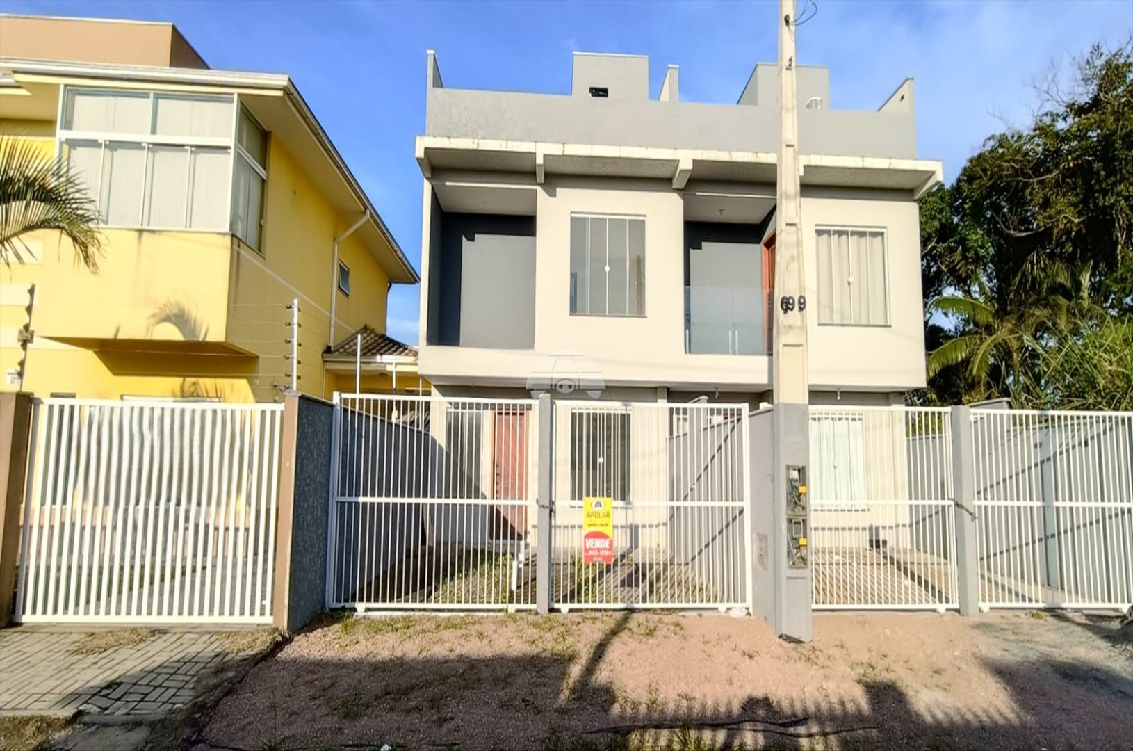 Sobrado à venda em Balneário Cambiju, Itapoá — Portal Chave Fácil
