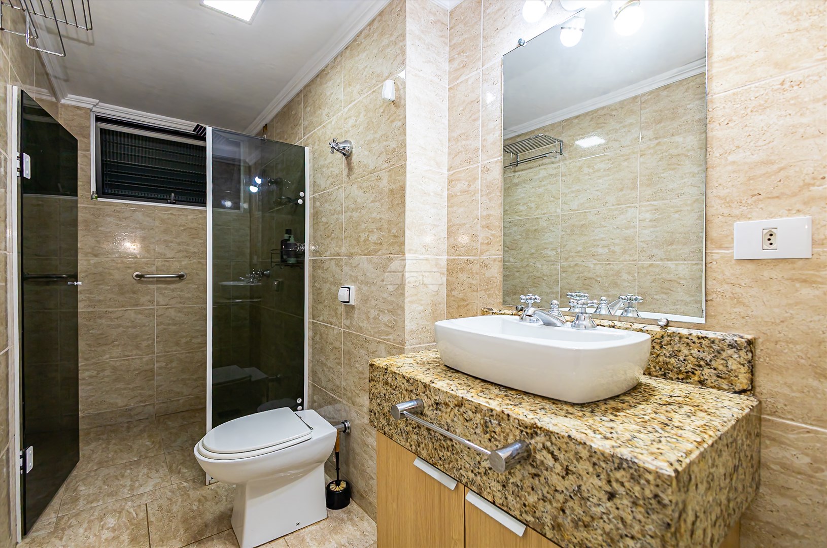 Apartamento à venda em Água Verde, Curitiba — MAFI ADMINISTRADORA DE IMOVEIS LTDA