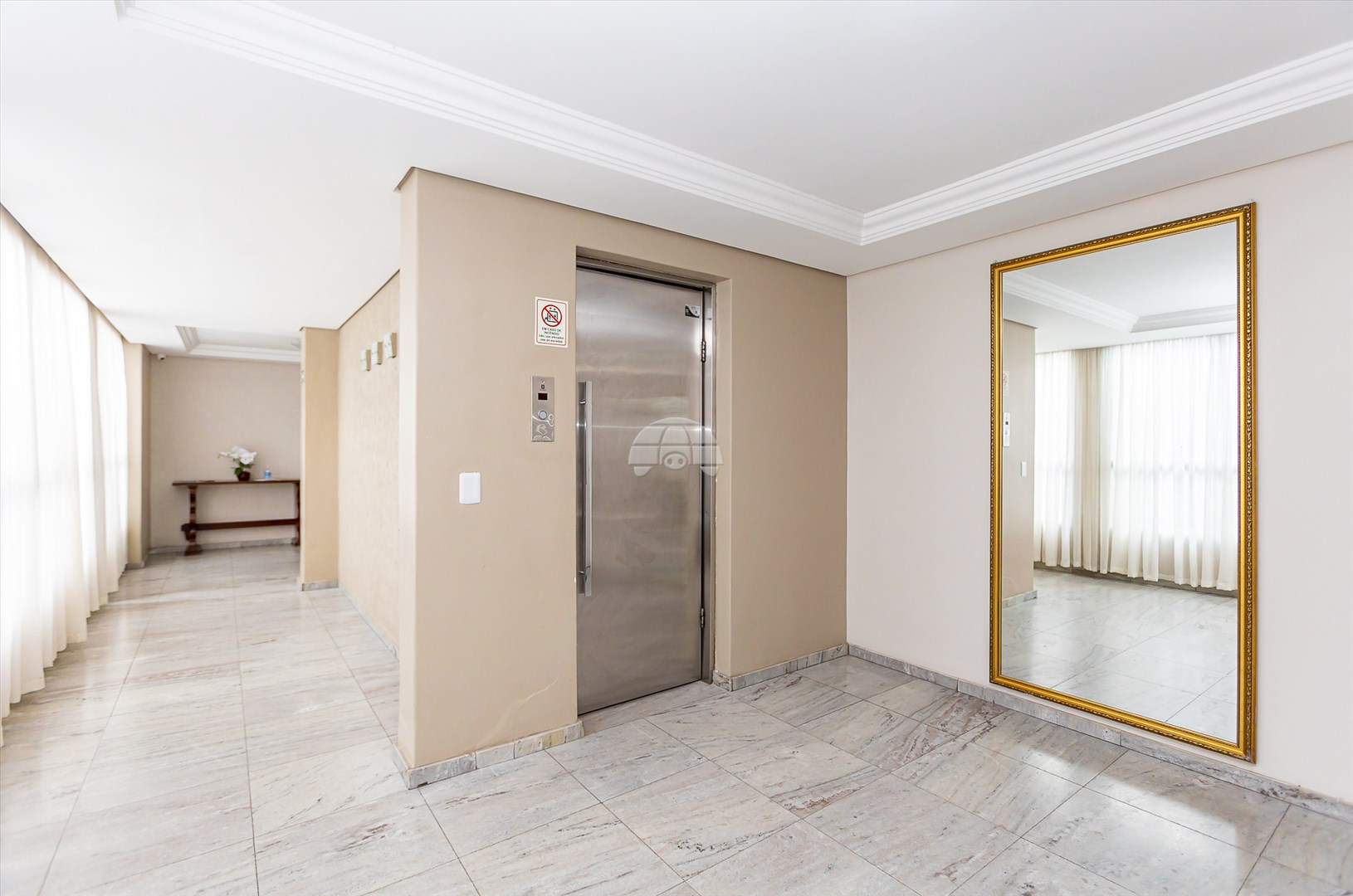 Apartamento à venda em Água Verde, Curitiba — MAFI ADMINISTRADORA DE IMOVEIS LTDA