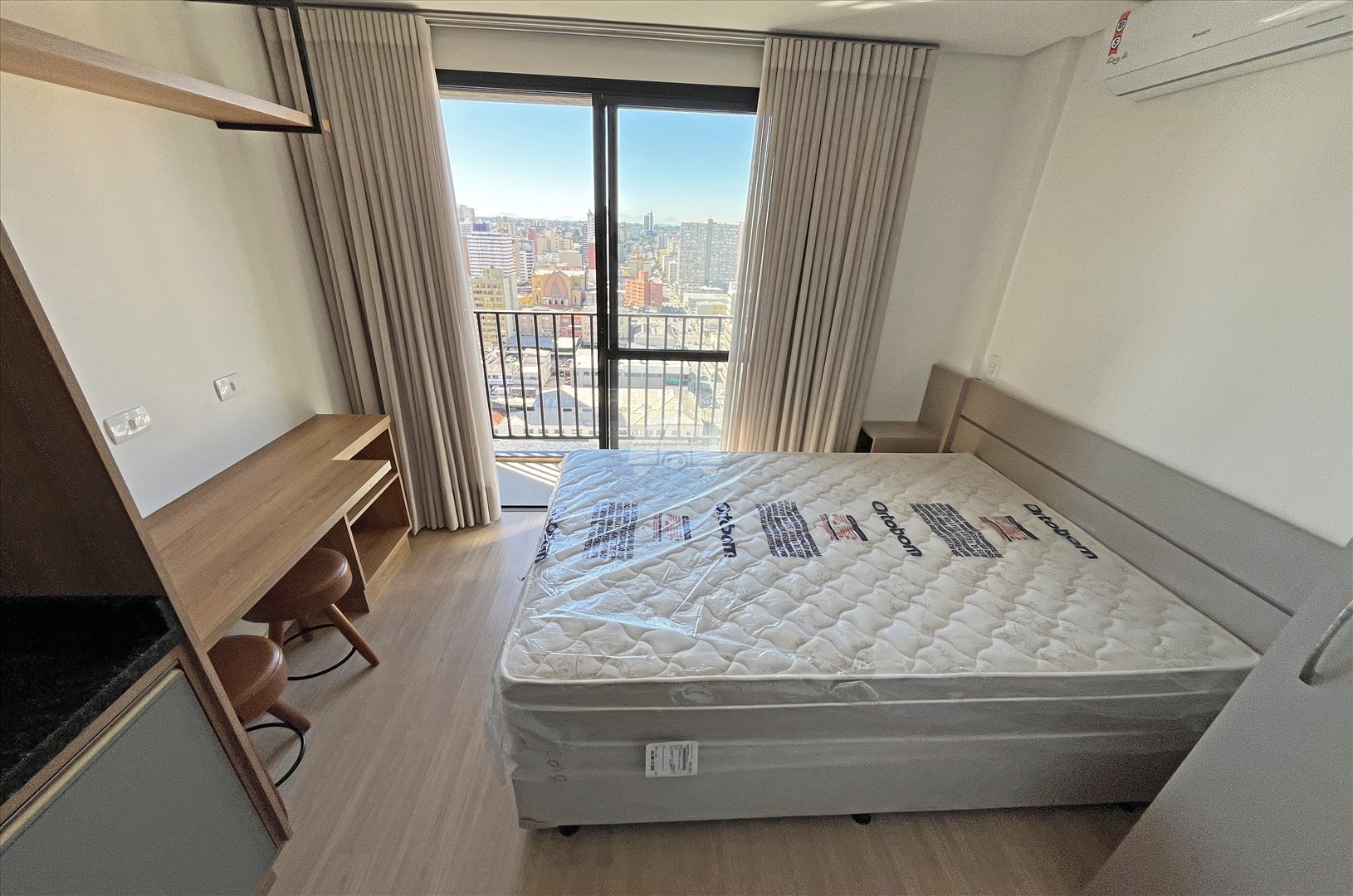Apartamento para alugar em Centro, Curitiba — Portal Chave Fácil