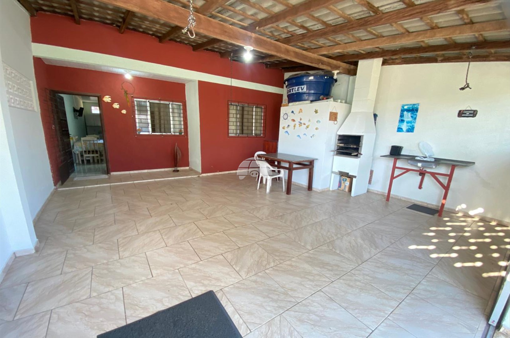 Casa à venda em Ipacarai, Matinhos — Portal Chave Fácil