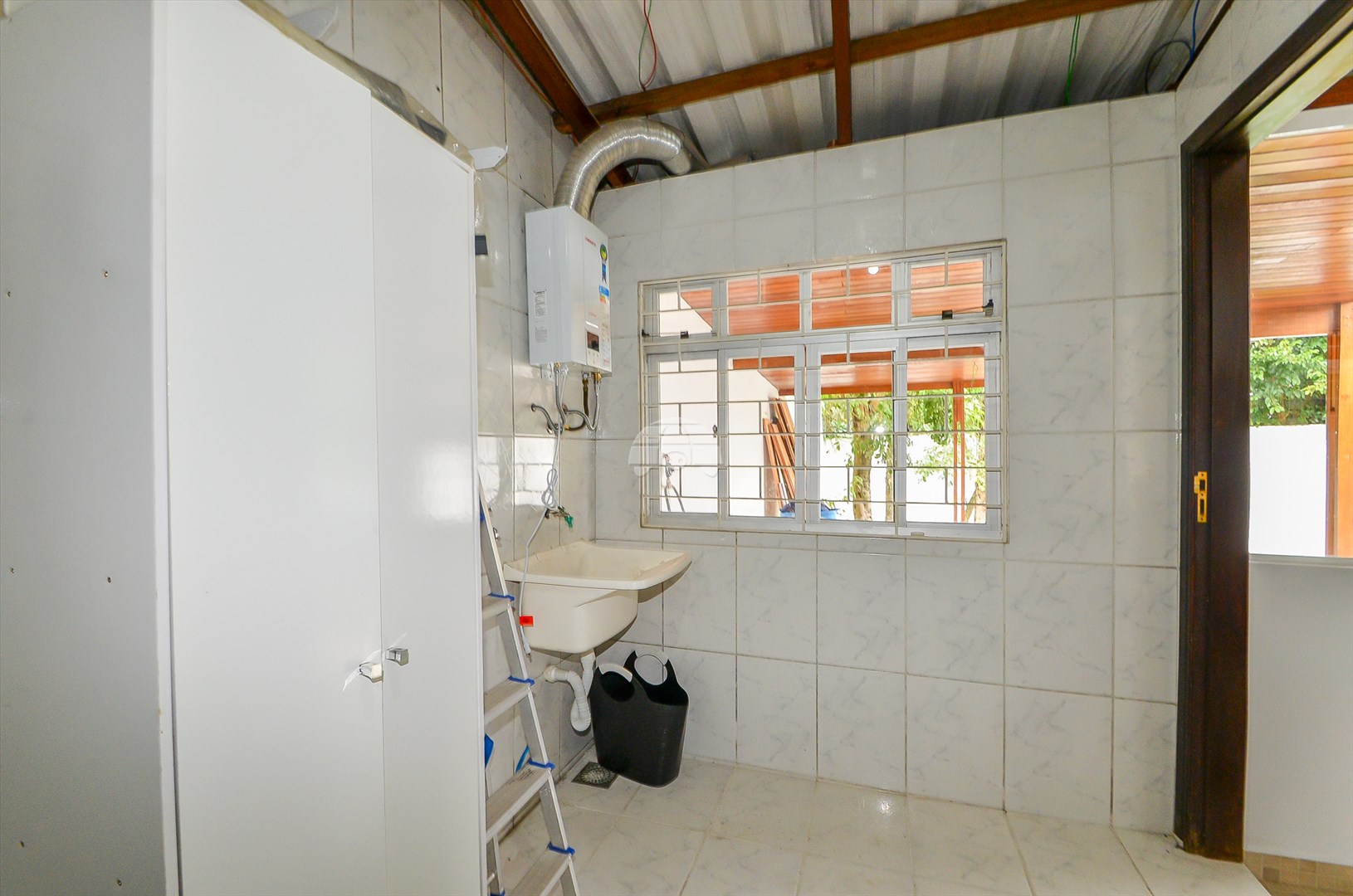 Casa à venda em Barreirinha, Curitiba — TESTE 12342