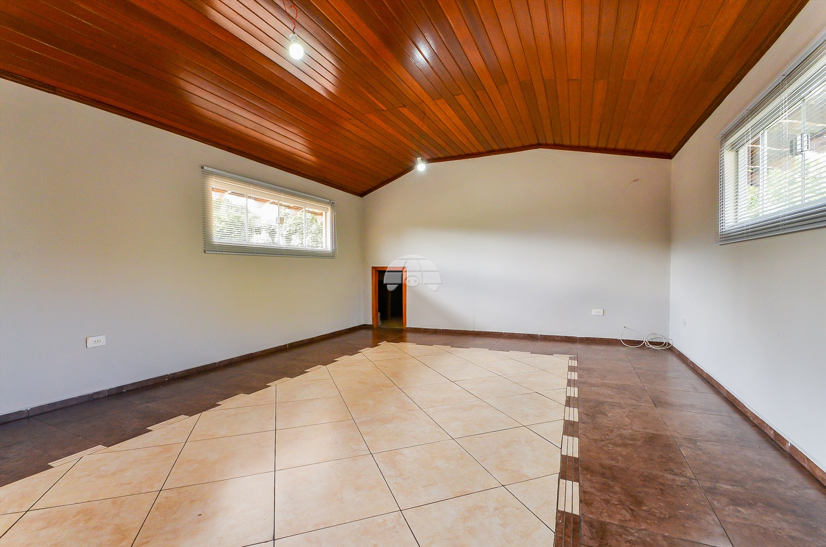 Casa à venda em Barreirinha, Curitiba — TESTE 12342