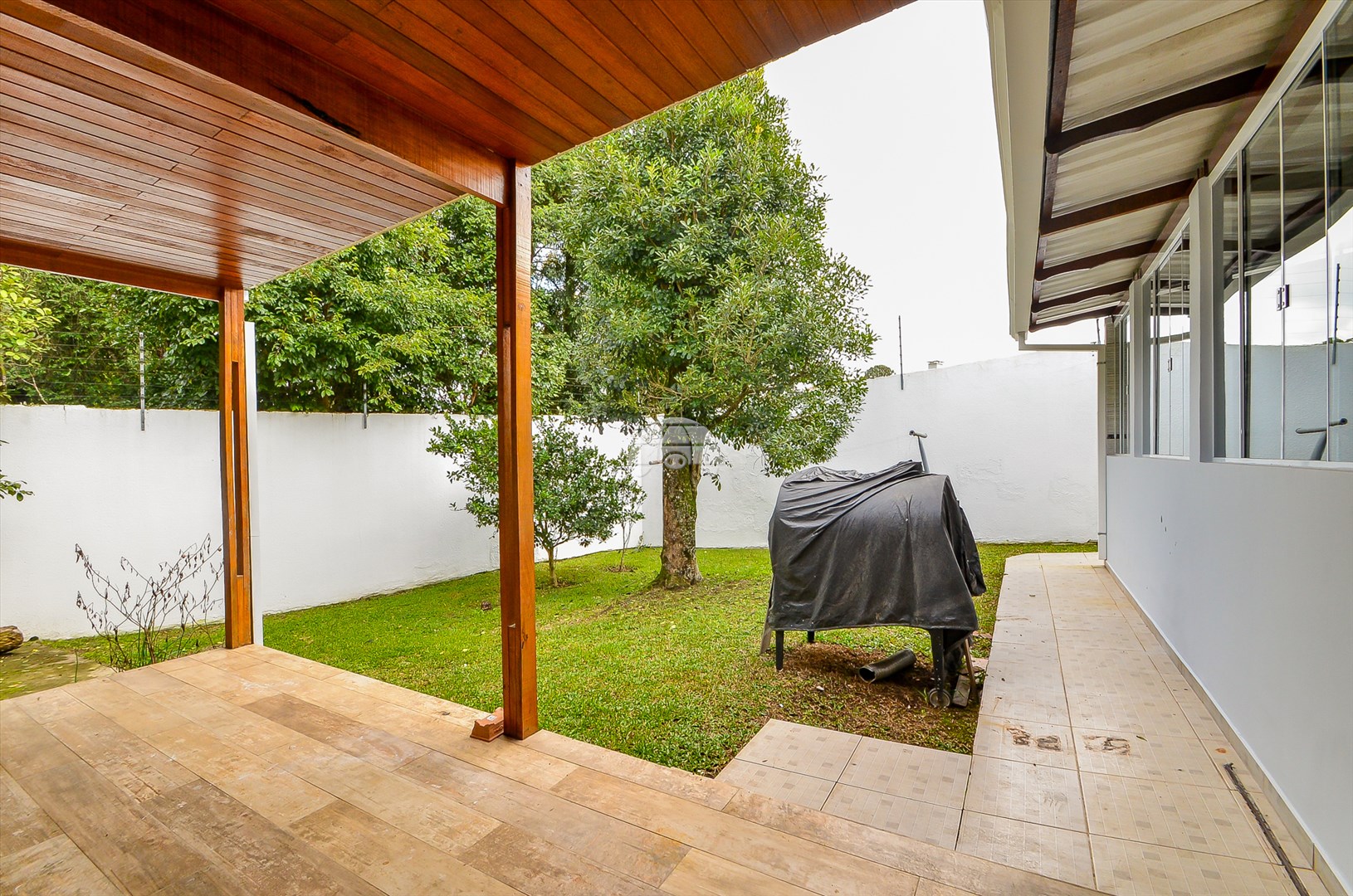 Casa à venda em Barreirinha, Curitiba — TESTE 12342