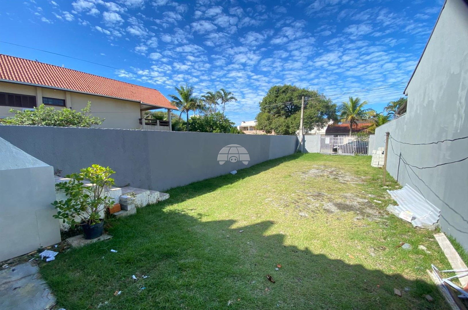 Sobrado à venda em Betaras, Matinhos — Portal Chave Fácil