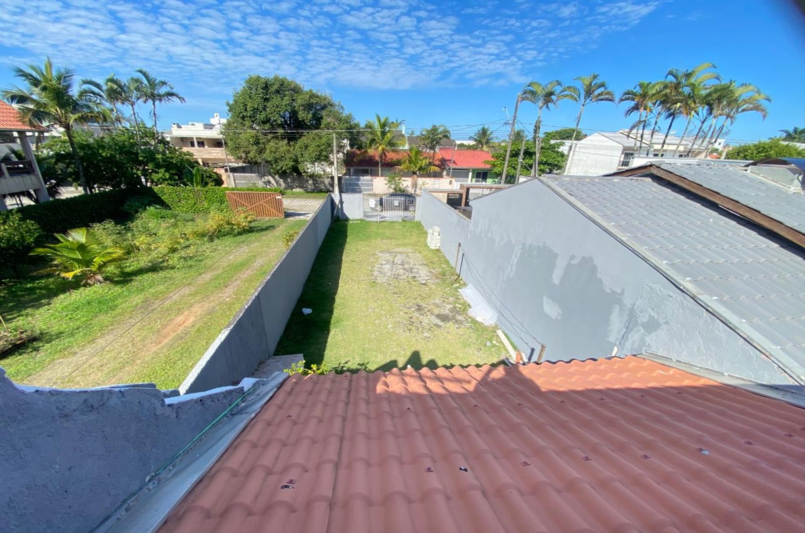 Sobrado à venda em Betaras, Matinhos — Portal Chave Fácil