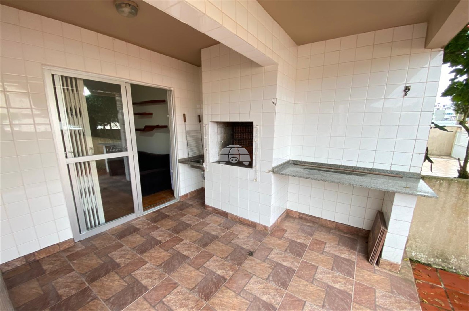 Apartamento à venda em Caioba, Matinhos — Imobiliária Andrade