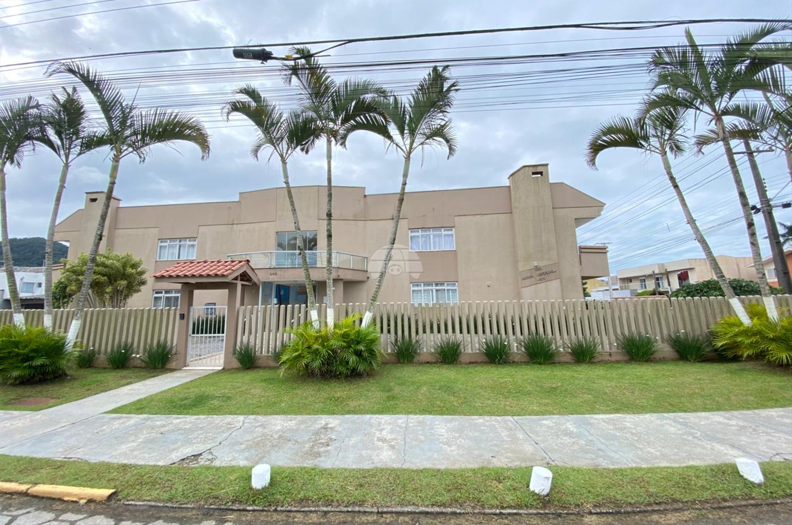 Apartamento à venda em Caioba, Matinhos — Portal Chave Fácil