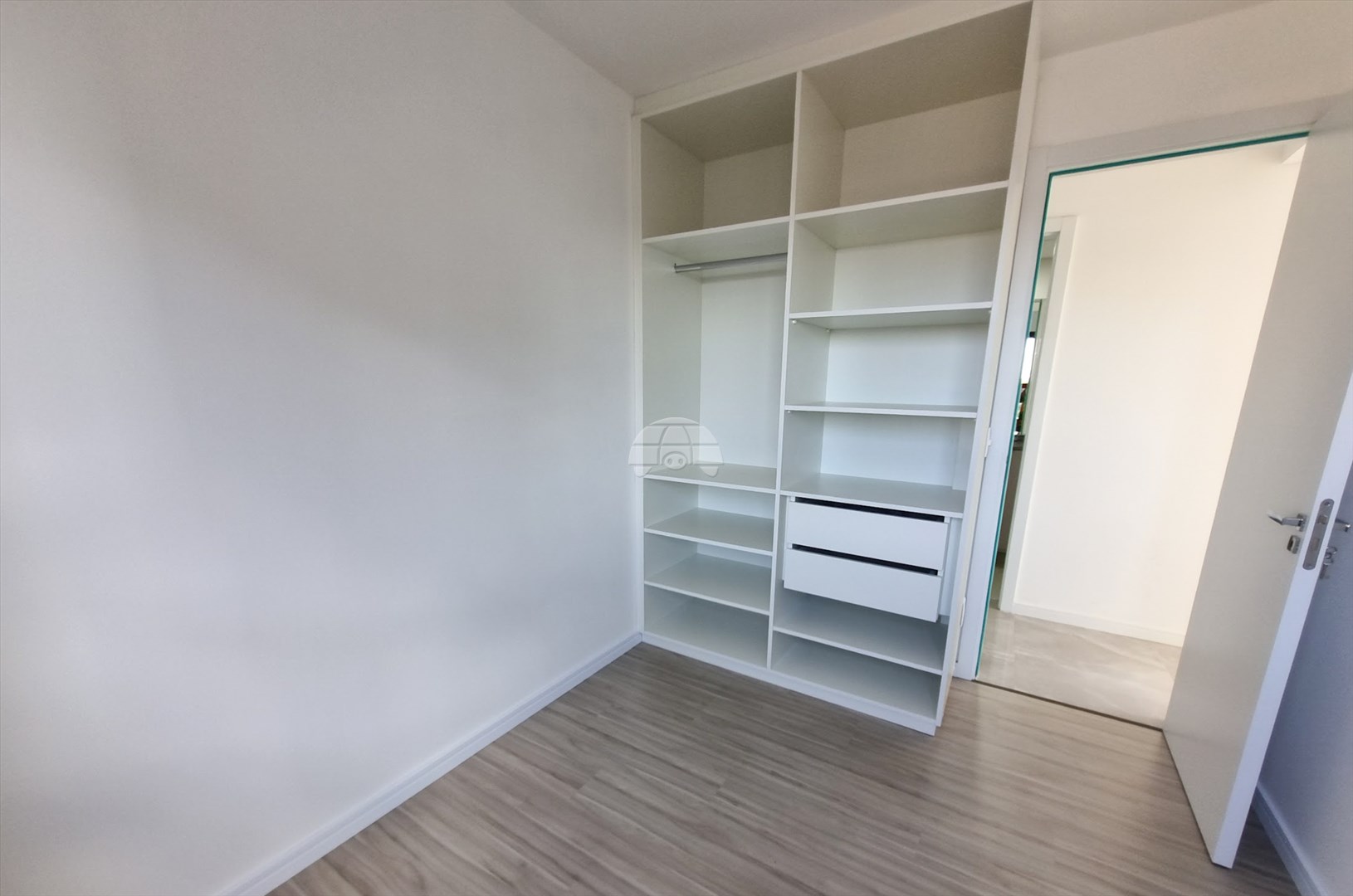 Apartamento à venda em Novo Mundo, Curitiba — Portal Chave Fácil