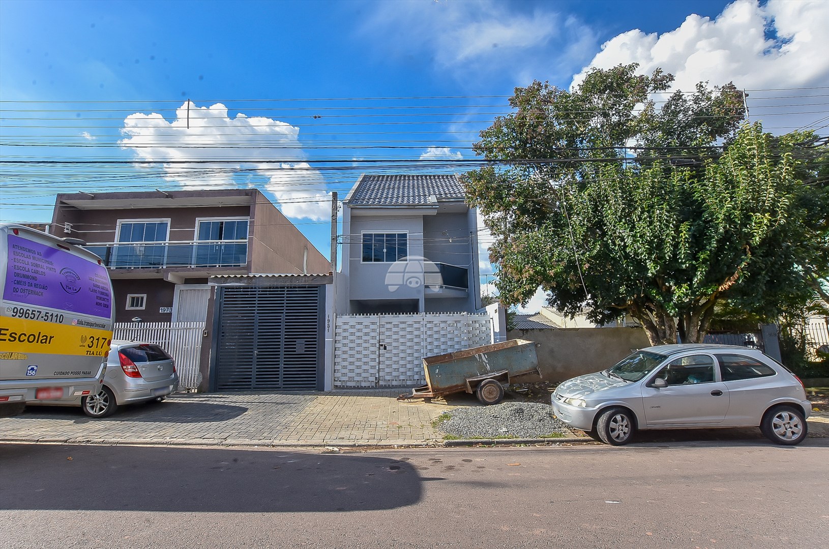 Sobrado à venda em Sítio Cercado, Curitiba — Portal Chave Fácil