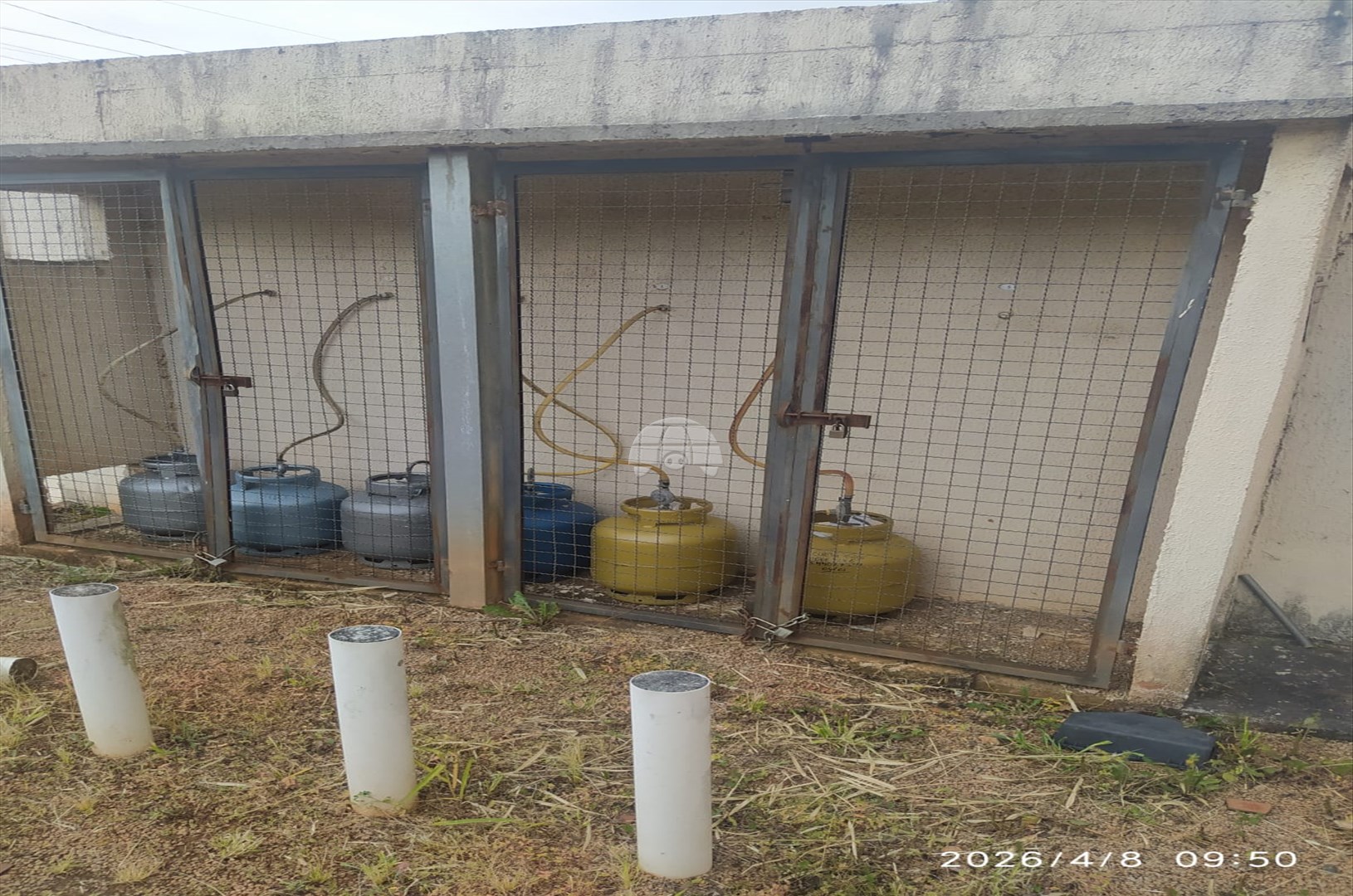 Apartamento para alugar em Jardim Guilhermina, Colombo — Portal Chave Fácil