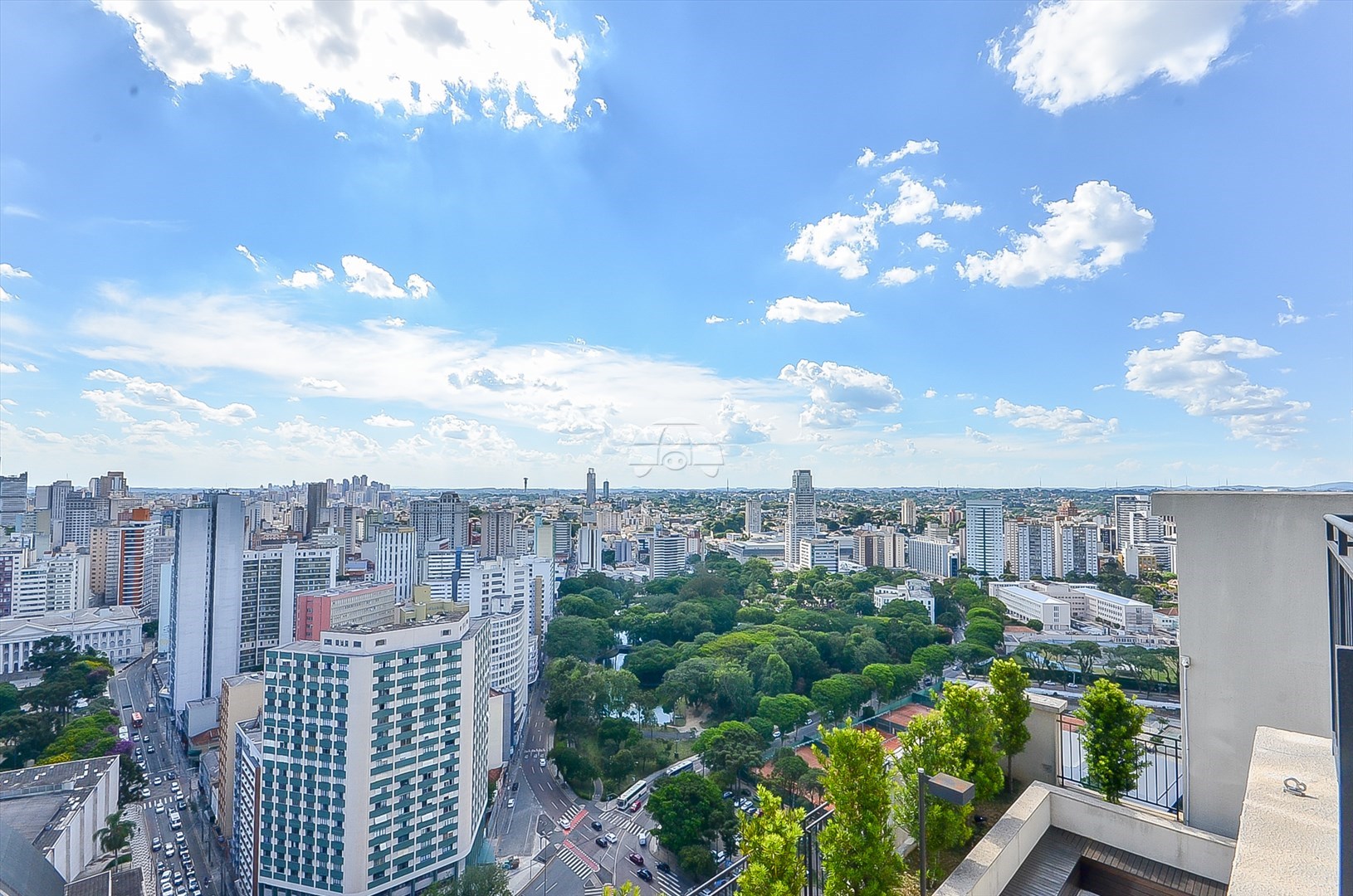 Apartamento à venda em Centro, Curitiba — Toyo Imóveis - Curitiba/PR