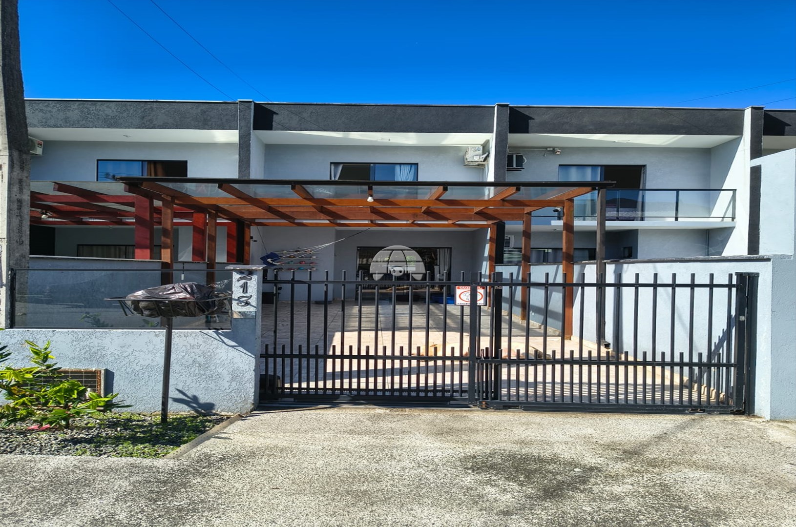 Sobrado à venda em Centro, Garuva — Portal Chave Fácil