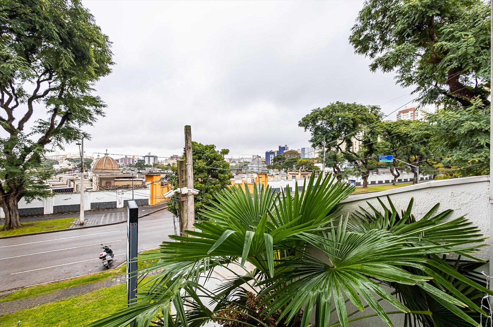 Casa à venda em Água Verde, Curitiba — Kondor Imóveis: Imobiliária em Curitiba | Uma imobiliária pra você