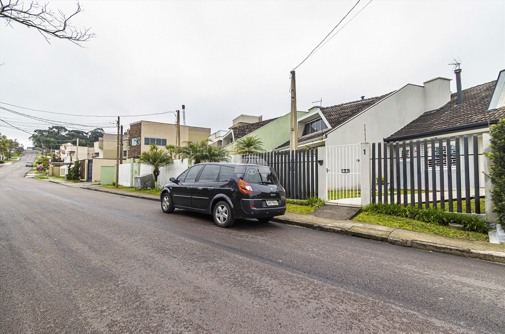 Casa à venda em Uberaba, Curitiba — Portal Chave Fácil