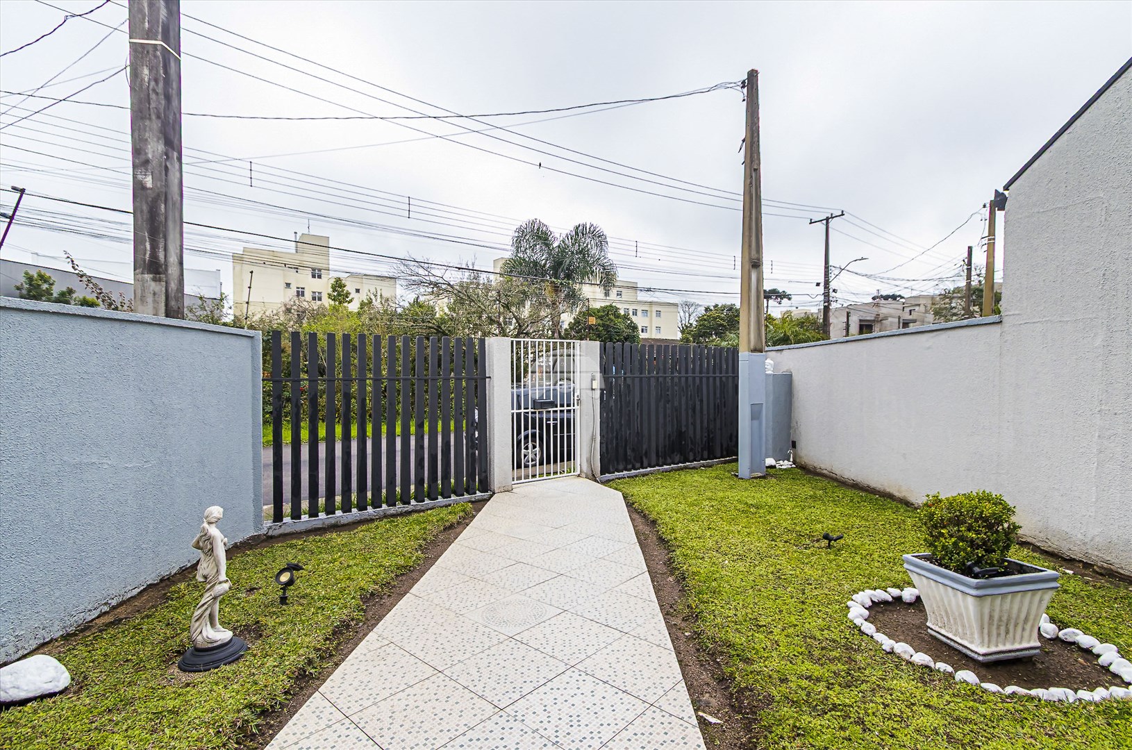 Casa à venda em Uberaba, Curitiba — Portal Chave Fácil