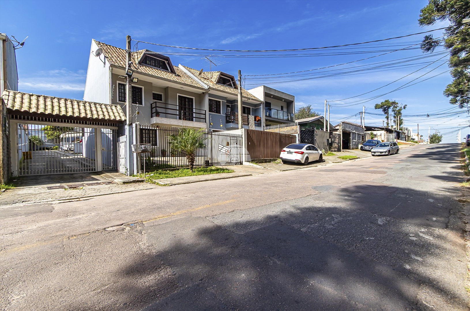 Casa à venda em Boqueirão, Curitiba — Portal Chave Fácil