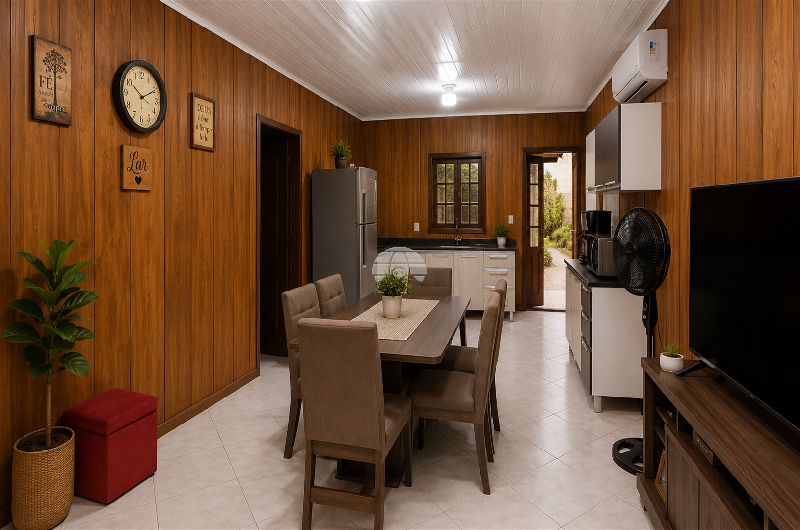 Casa à venda em Barra Do Saí, Itapoá — Portal Chave Fácil