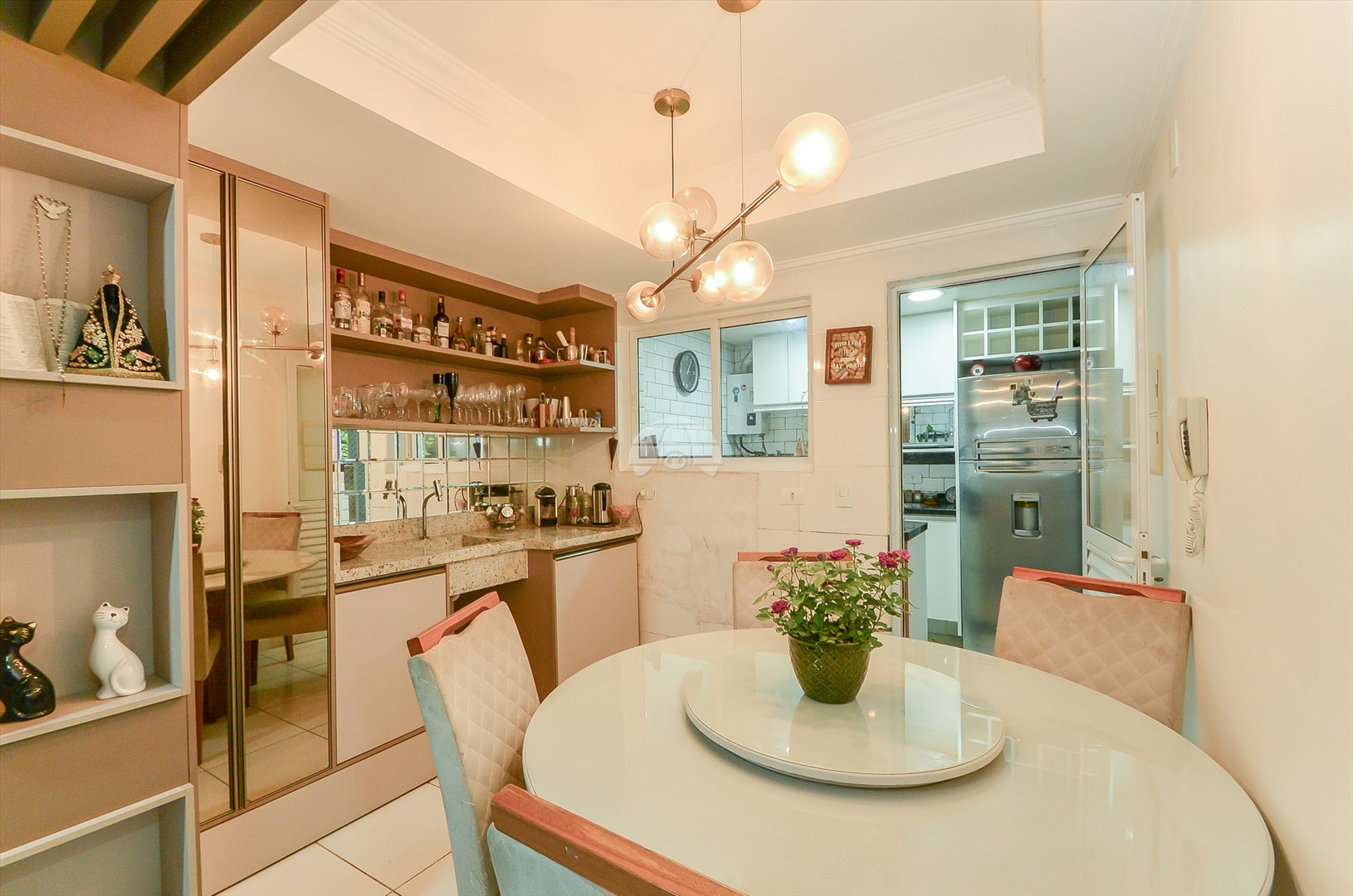 Apartamento à venda em Santa Cândida, Curitiba — GOMES CONSULTOR IMOBILIARIO LTDA.